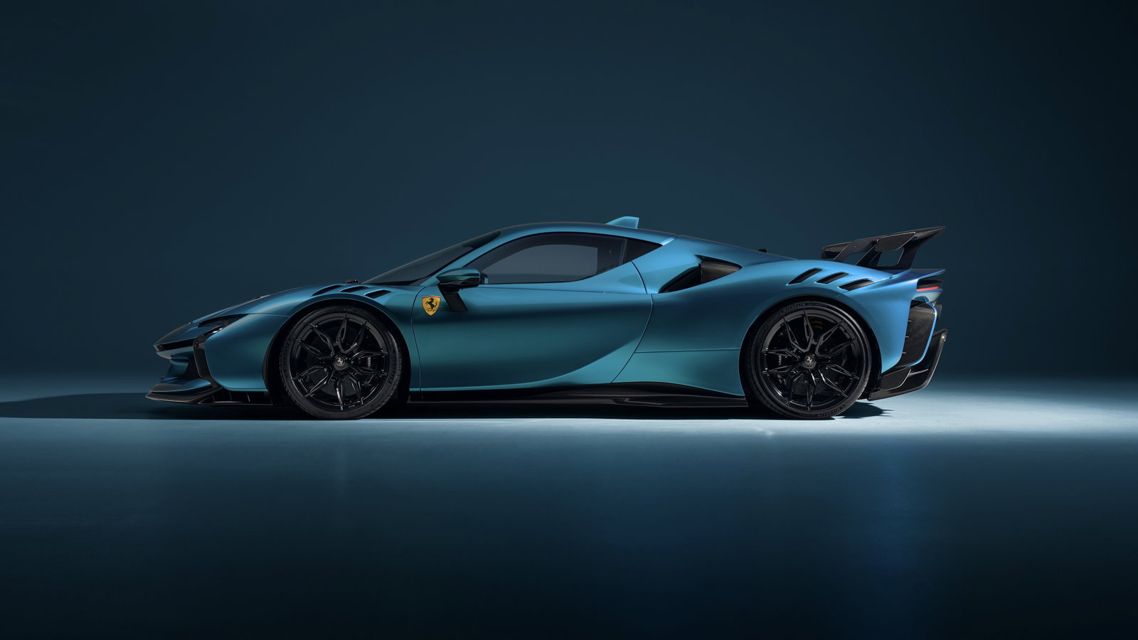 Novitec Ferrari SF90 XX Stradale - side